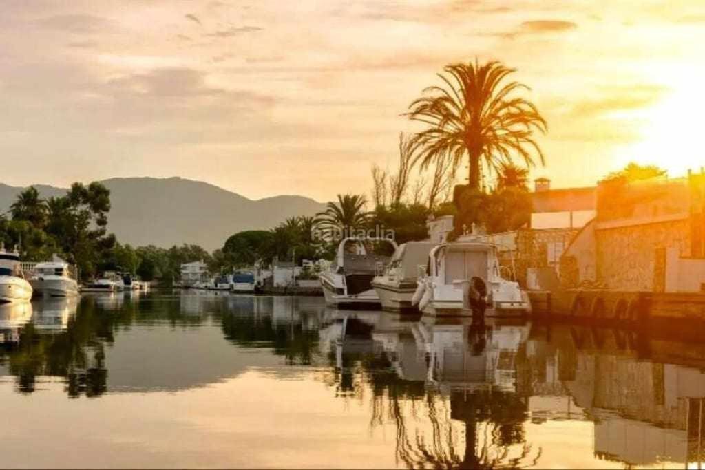 Jouvacations Villa Freser Empuriabrava Εξωτερικό φωτογραφία