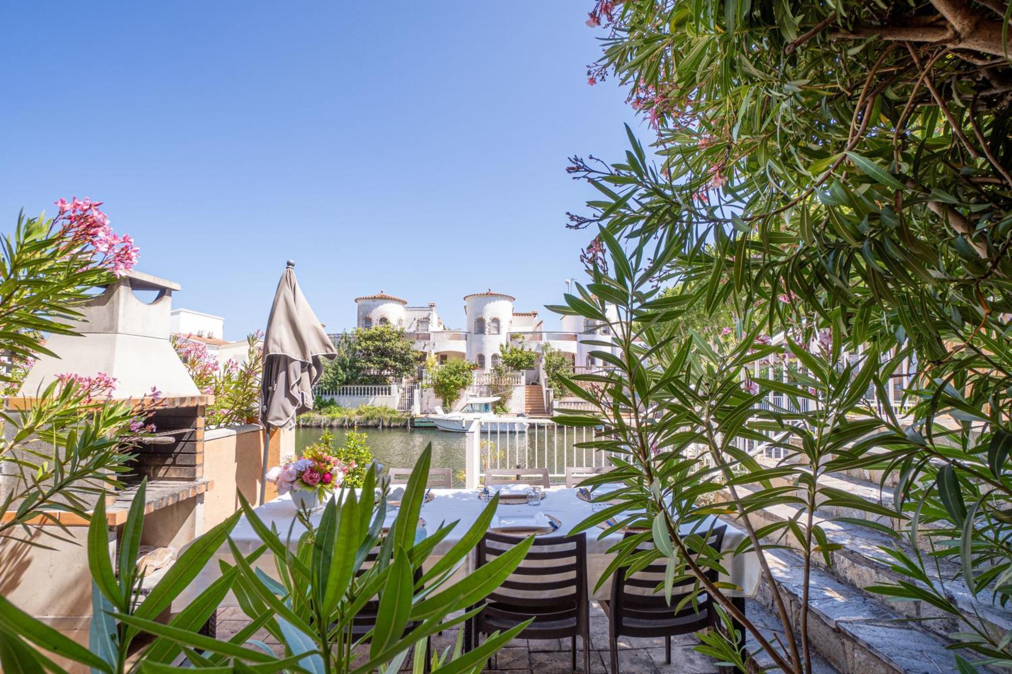 Jouvacations Villa Freser Empuriabrava Εξωτερικό φωτογραφία