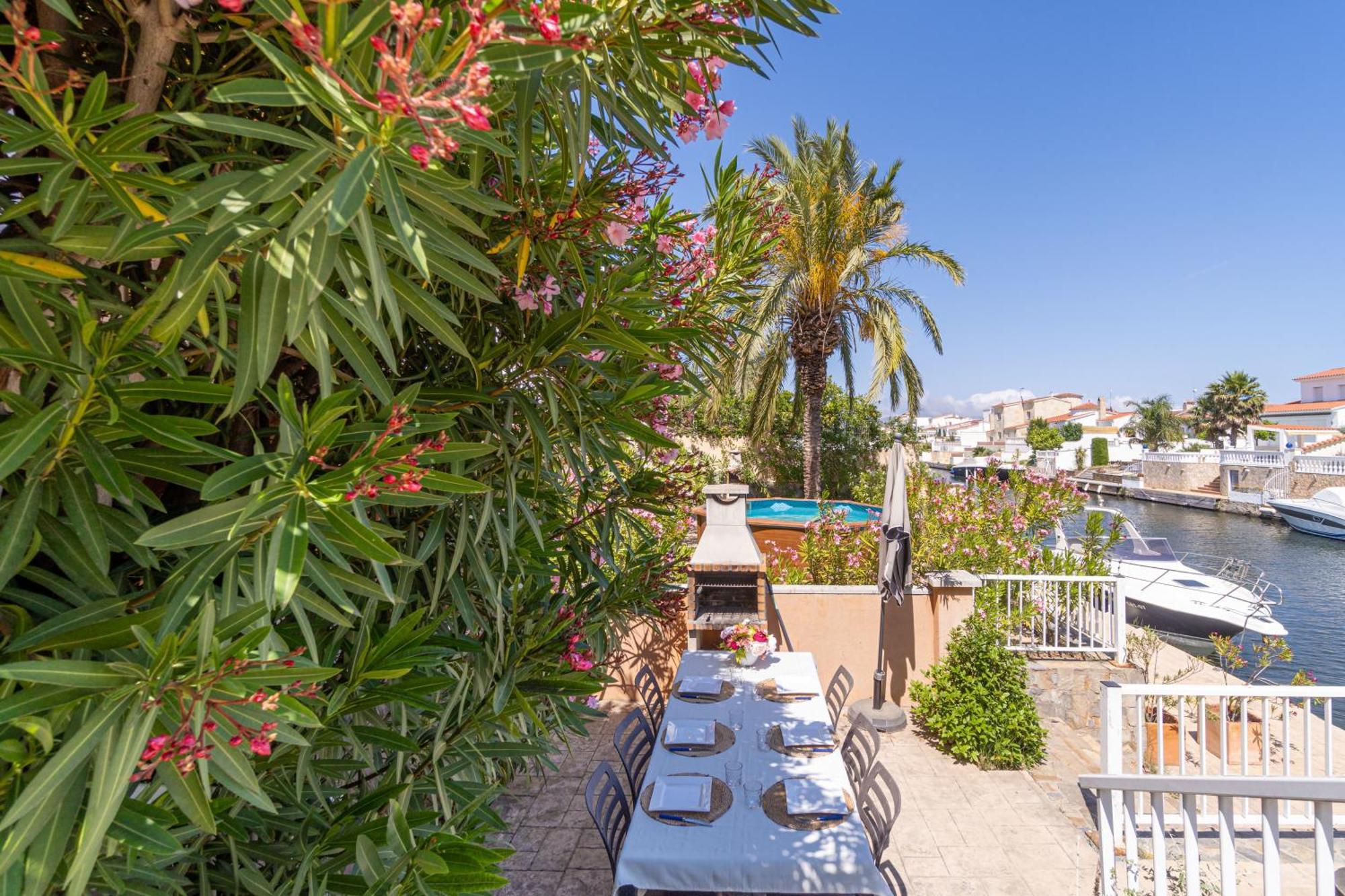 Jouvacations Villa Freser Empuriabrava Εξωτερικό φωτογραφία